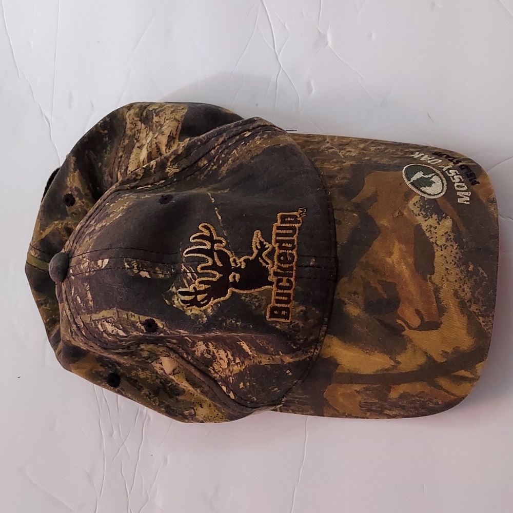 Mossy Oak BuckedUp Deer Camo Cap,Adjustable One Size,Clean.